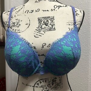 Victoria’s Secret push up bra